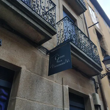 Turisticos Y Vella By Bossh! Ουρένσε