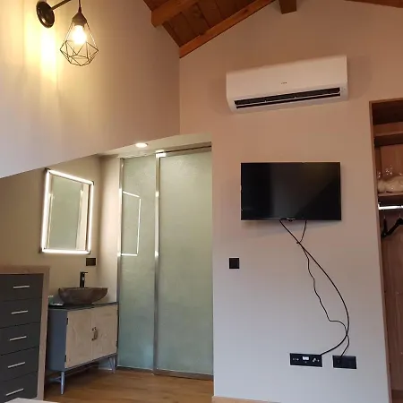 Turisticos Y Vella By Bossh! Ourense