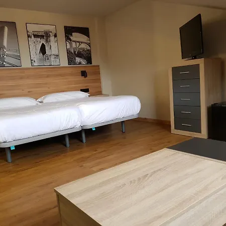 Turisticos Y Vella Apartment